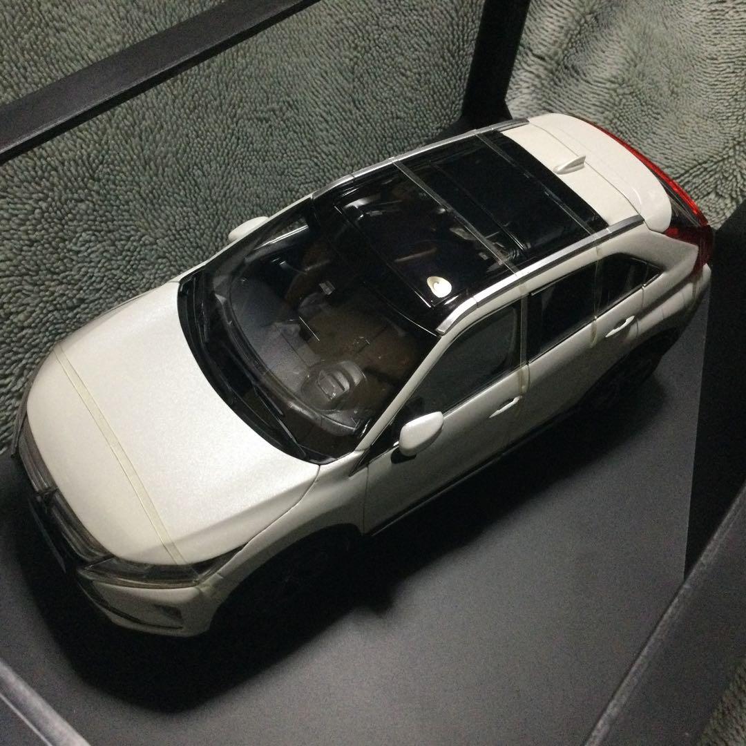 三菱エクリプスクロス　1/18 稀少品ミニチュアカー　ECLIPSE CROSS