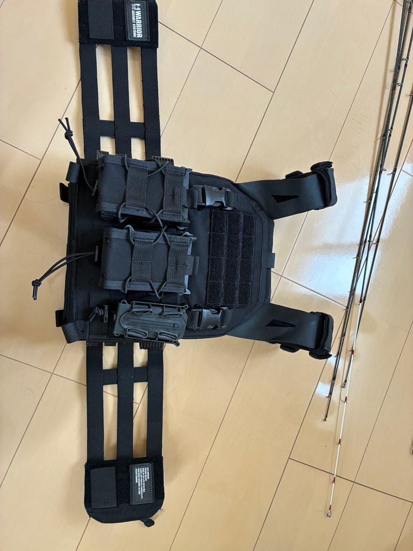 実物ウォーリアー　アサルト　システム プレートキャリア M ブラック