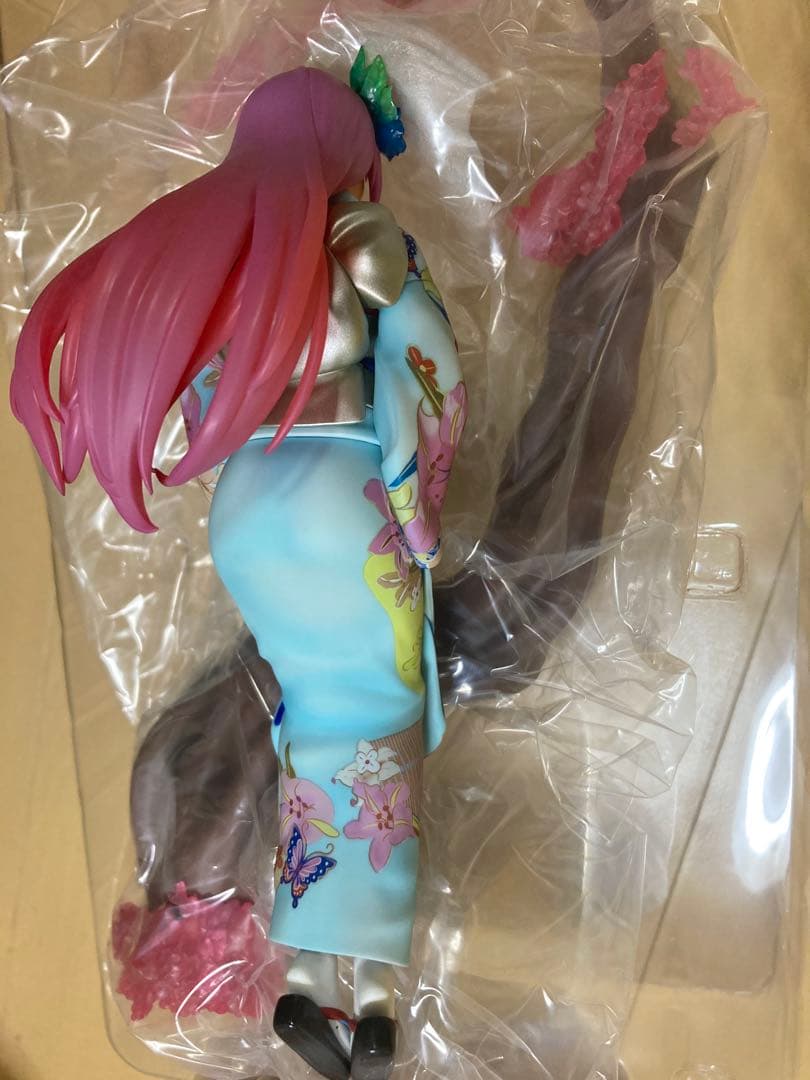 ストロンガー VOCALOID 巡音ルカ 花色衣　1/8 スケール　フィギュア