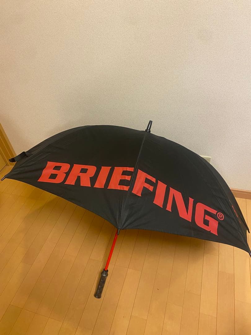 BRIEFING ゴルフ用傘 大きめ 黒/赤