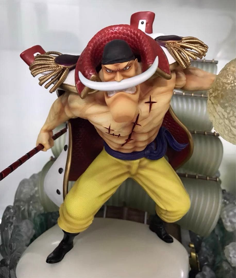 翌日発送　TOP　白ひげ　ワンピース　フィギュア　ガレージキット