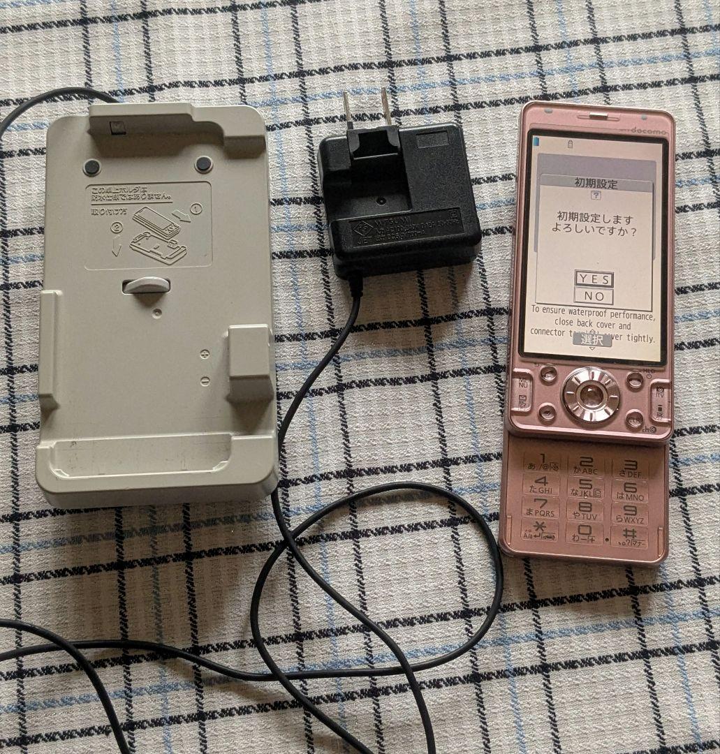 docomo foma p-03d ピンクゴールド ガラケー