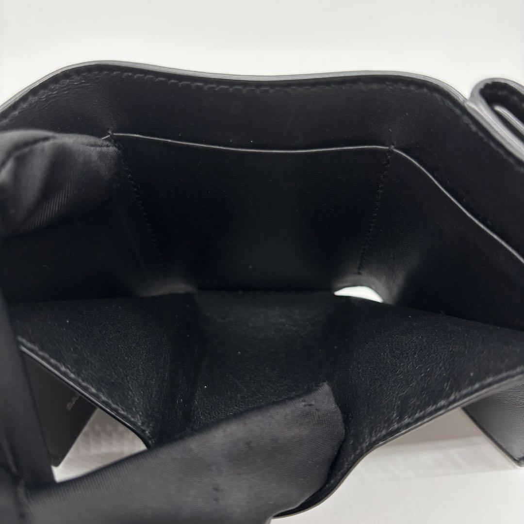 サンローラン YSL ブラックレザー 三つ折り財布 黒