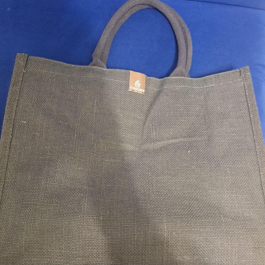 【未開封】エミレーツ航空　ファーストクラス　メンズアメニティ　パジャマ　バッグ