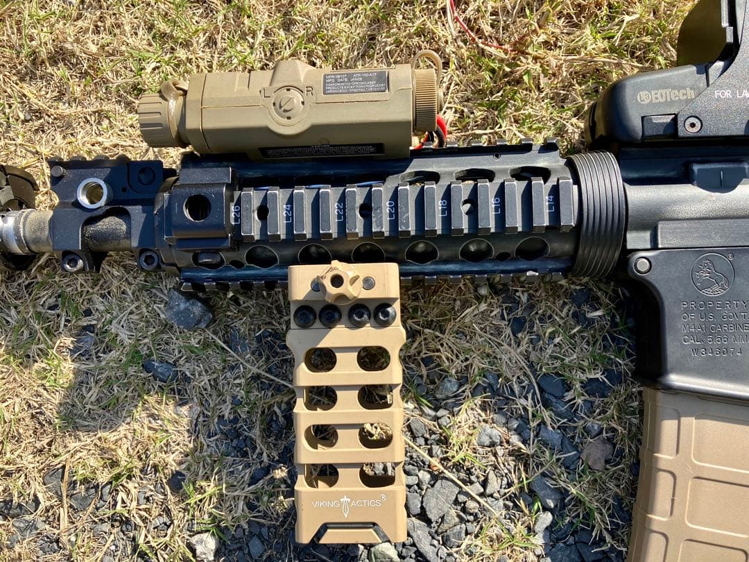 東京マルイ製次世代電動ガン　M4A1 外装カスタム　オマケたくさん中古