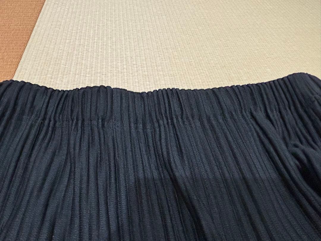パンツ ISSEY MIYAKE BASICS PANTS PLISSE