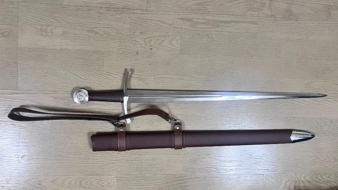 【３日内速達】片手用西洋剣 茶色 高マンガン鋼 模造刀　武具 十字剣