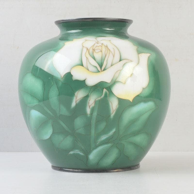 七宝焼　安藤七宝店　純銀刻印　緑釉　花文　花瓶　V　9659