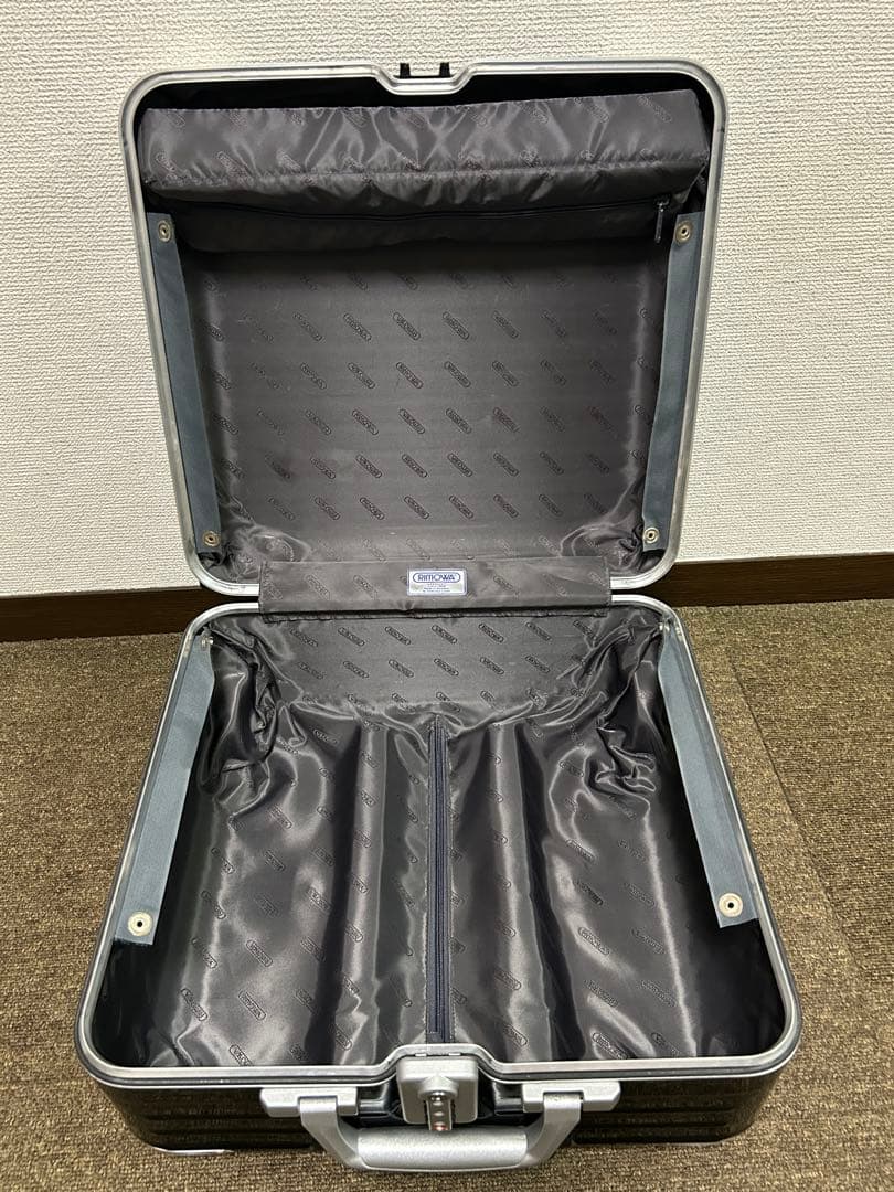 RIMOW リモワ　リンボ