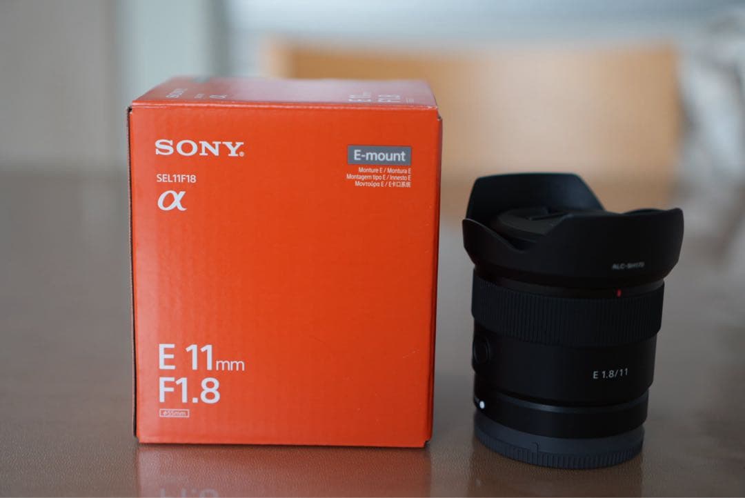 SONY E 11mm F1.8 単焦点レンズ