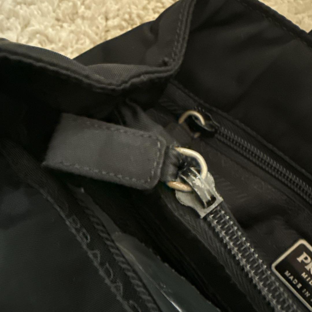 PRADA プラダ 三角ロゴプレート　トートバッグ