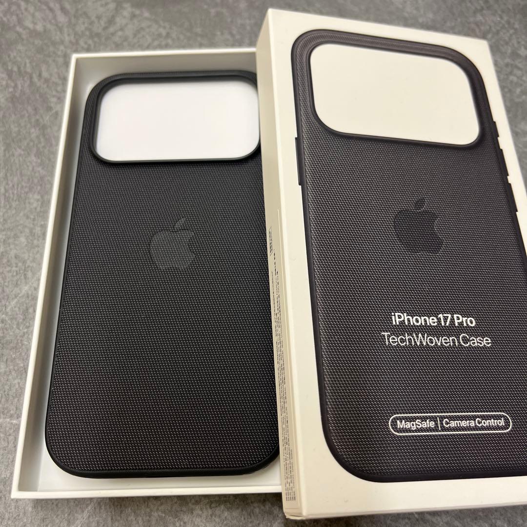 新品 iPhone 17 Pro TechWoven Case ブラック