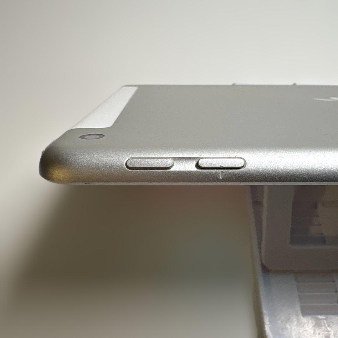 iPad 第6世代 Wi-Fi+Cellular simfree 32GB