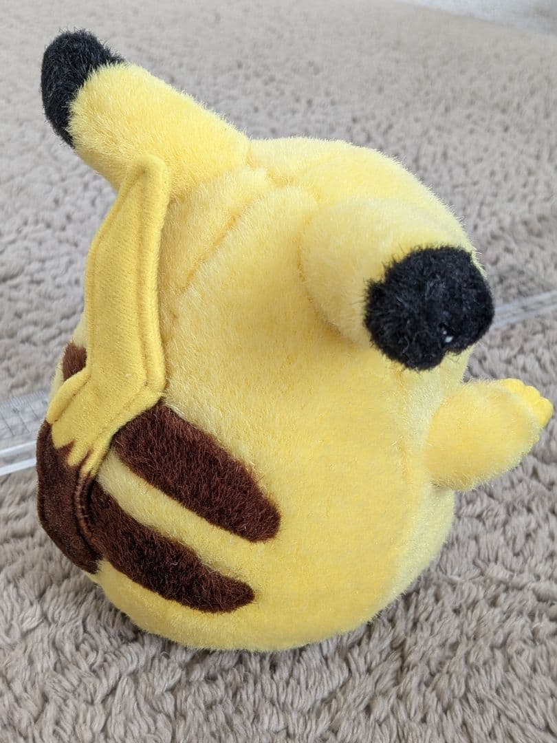 ぬいぐるみ② にっこりピカチュウ