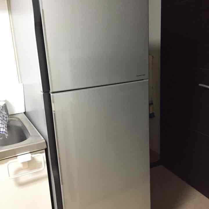 228Lの冷蔵庫