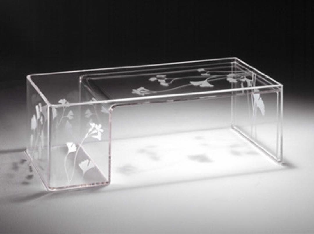 Kartell ウザメ