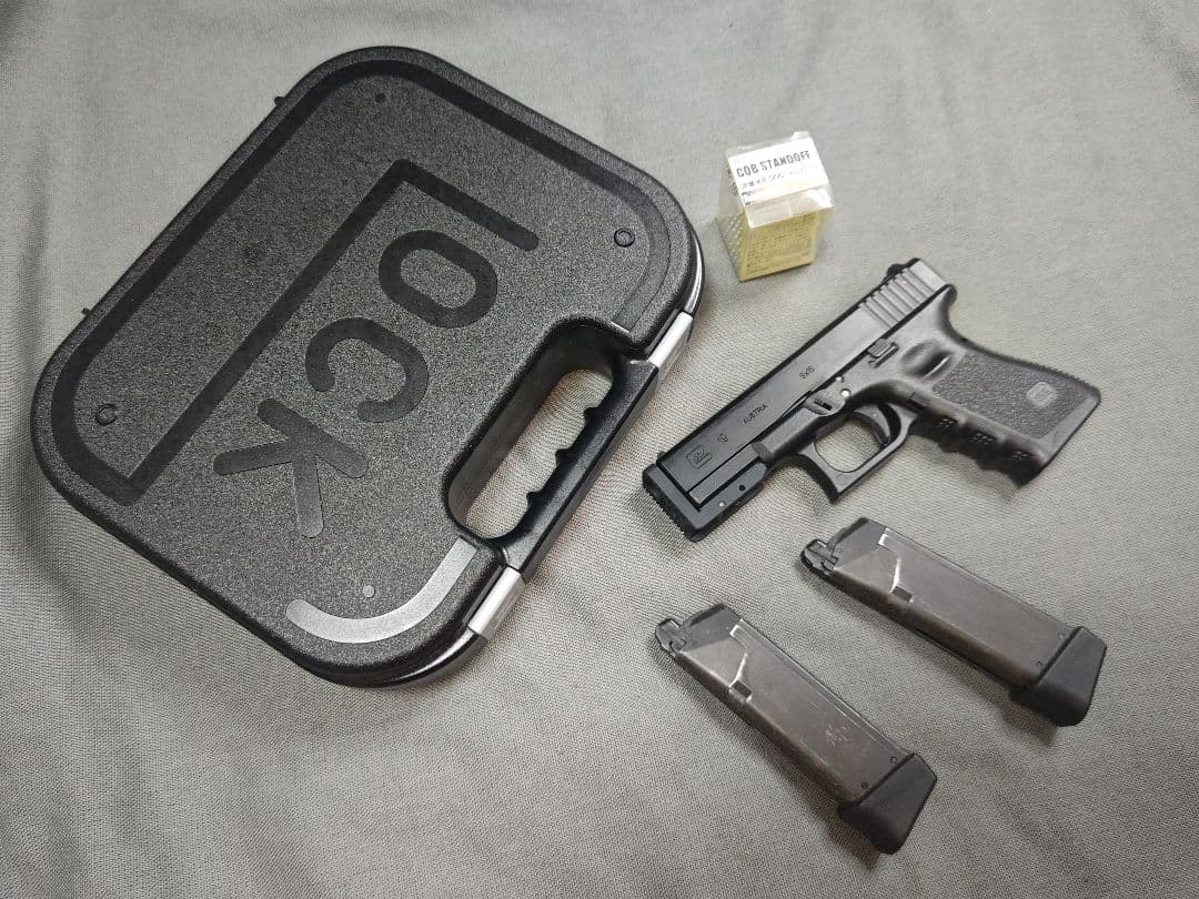 東京マルイ　GBB グロック 19 STANDOFFカスタム　ガンケース付き