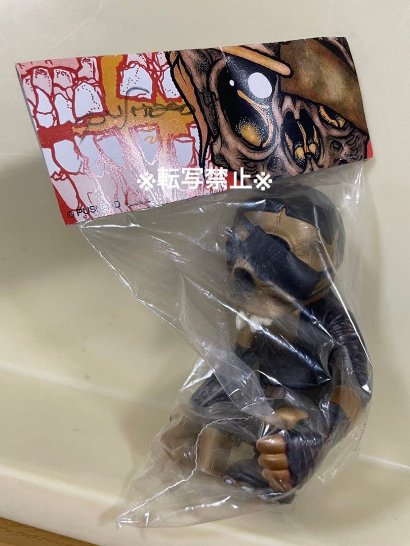 激レア　secretbase スカルパイレーツ　香港　サイン入り　パスヘッド