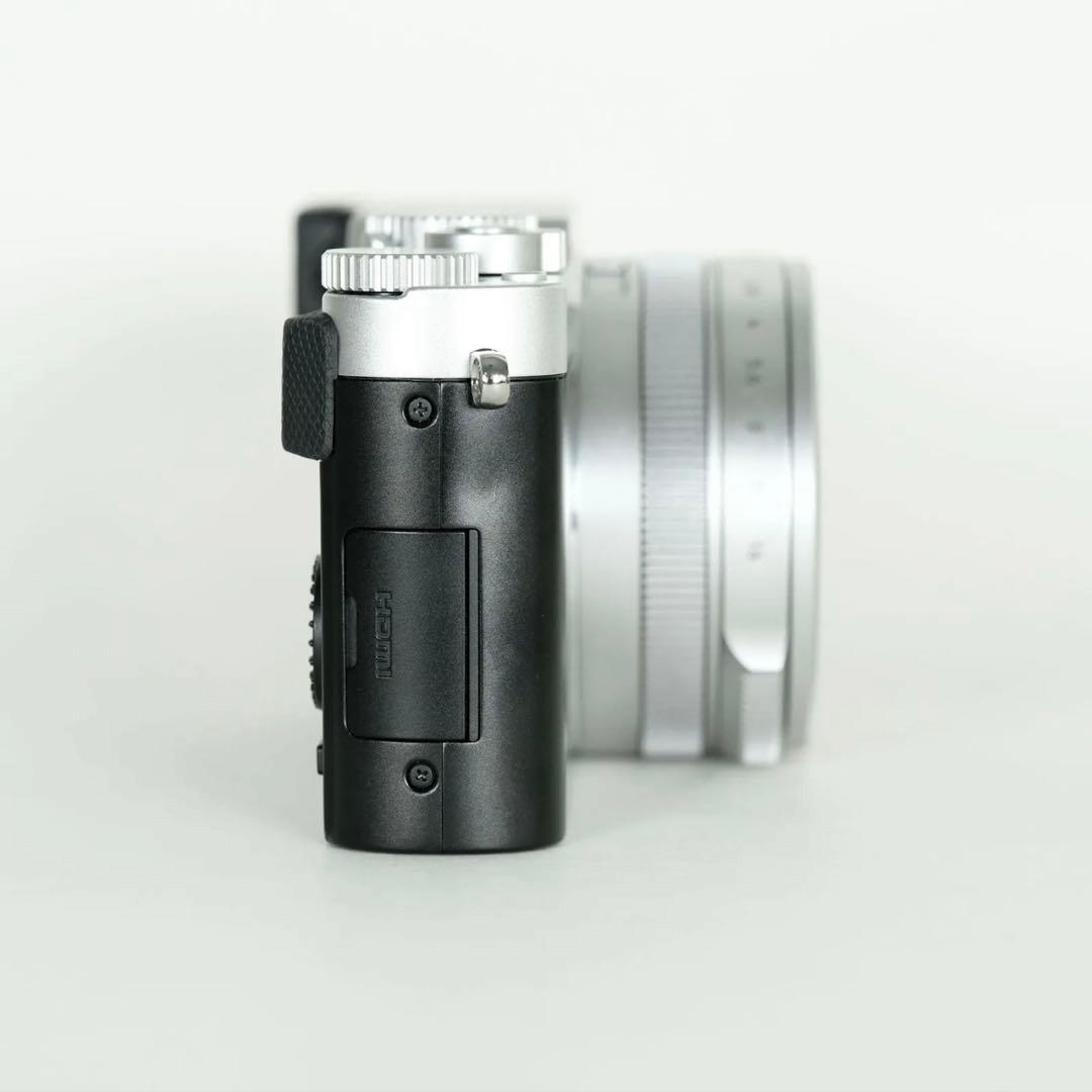 LEICA D-LUX7 シルバー / コンパクトデジタルカメラ