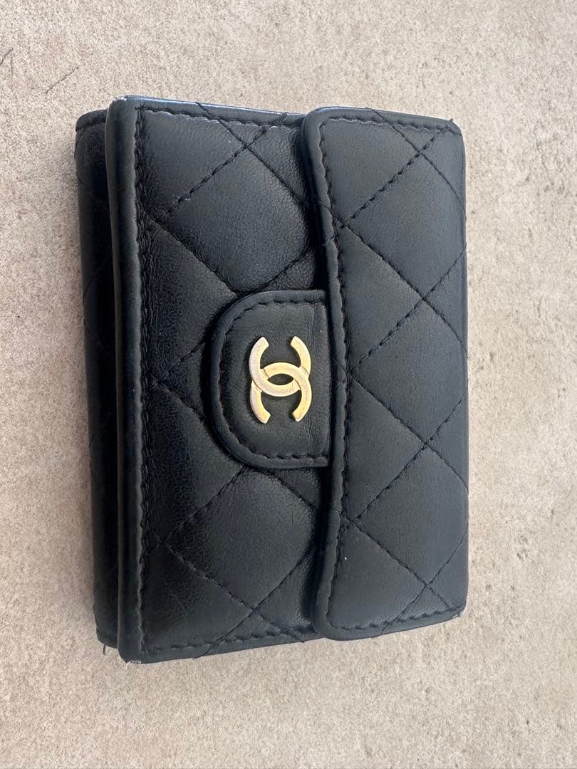 Chanel ブラック キルティング 三つ折り財布