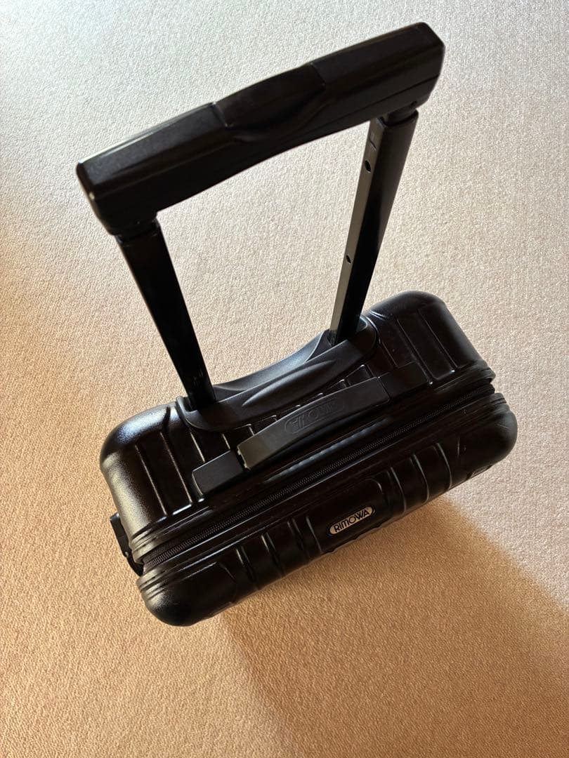 Rimowa (リモワ) 機内持ち込みサイズ2輪