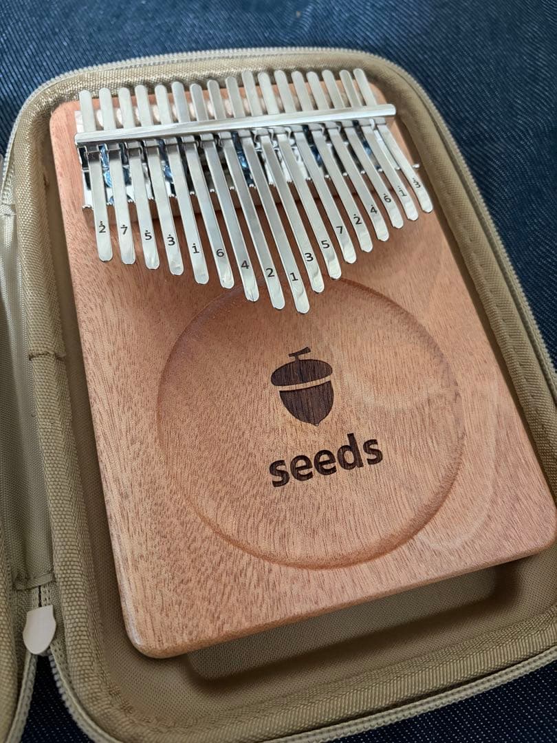 ち*た様 【美品】木製カリンバ 17キー seeds ※11月末迄出品