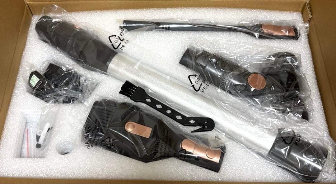 掃除機 コードレス 70Kpa 超強力吸引 最軽量 自立式 グリーンLED