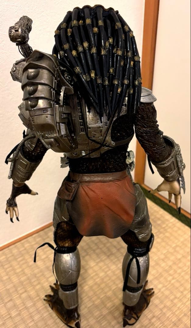 ネカ1/4プレデターフィギュア 3体セット