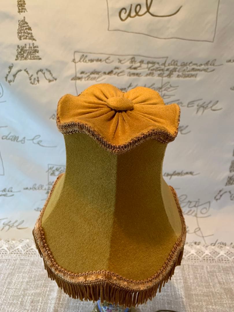 フランス製　アンティークのセーブル焼の電気スタンド！シェードも綺麗で素敵です！