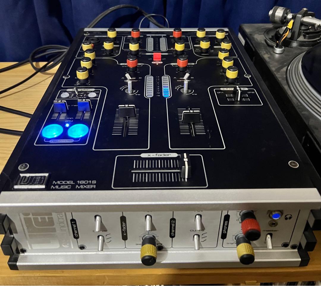 Urei 1601S ミキサー