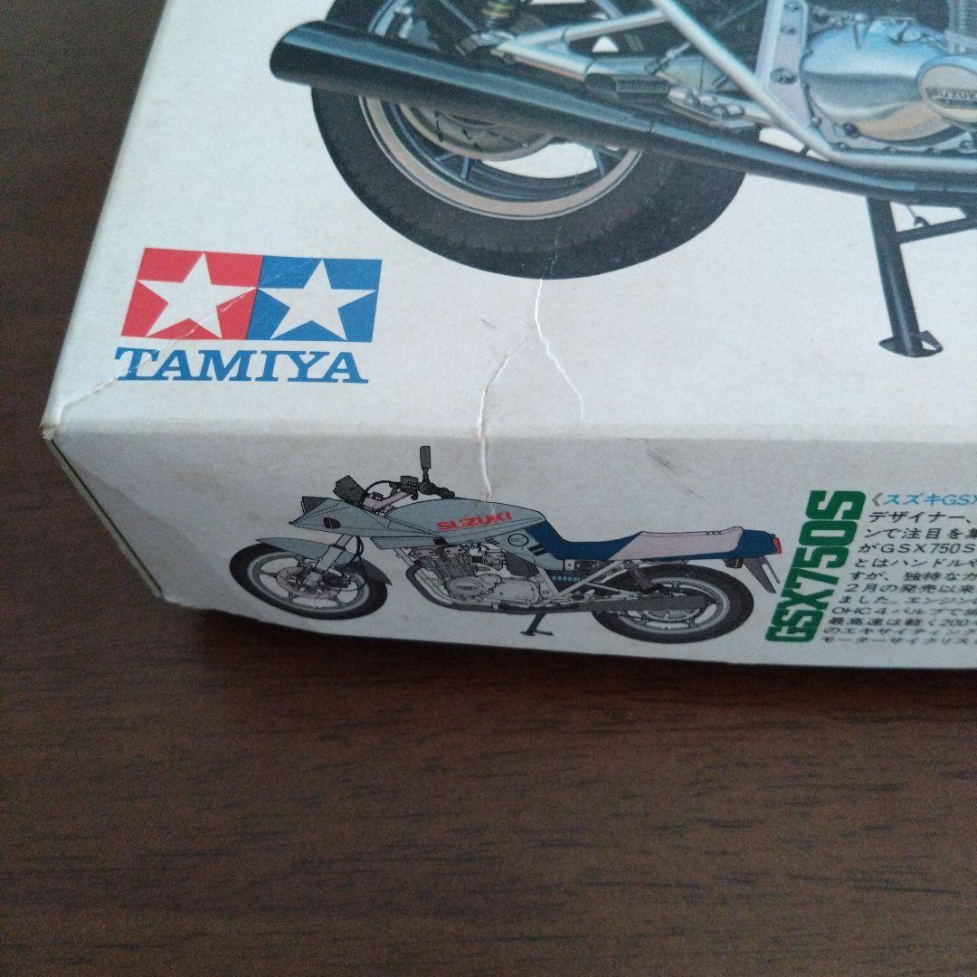 新品　TAMIYA スズキ GSX750S プラモデル 1/12