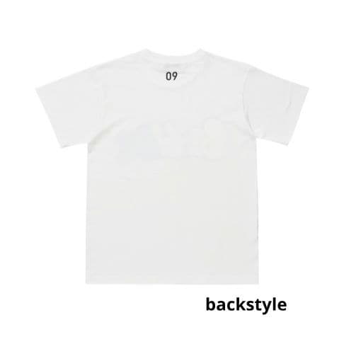 Signature Logo Different Tシャツ FANTASTICS