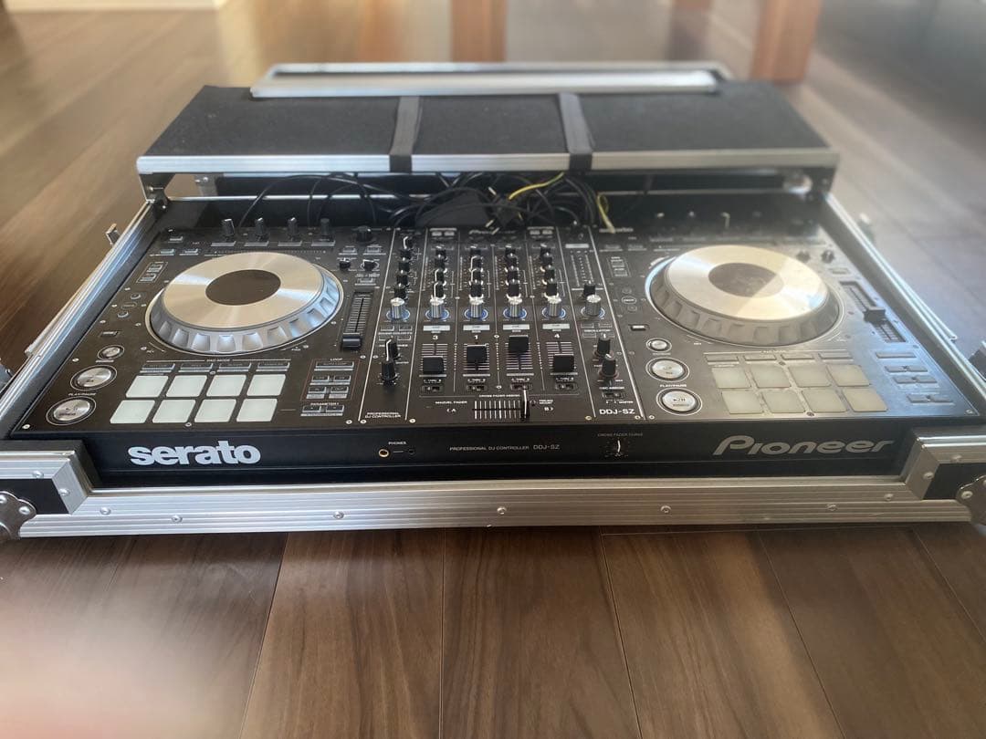 PIONEER DDJ-SZ DJコントローラー　ハードケース付き