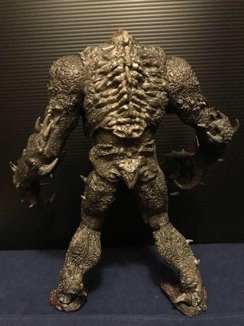 新品未開封！マクファーレントイズ 「スポーン」バイオレーター 通常版フィギュア