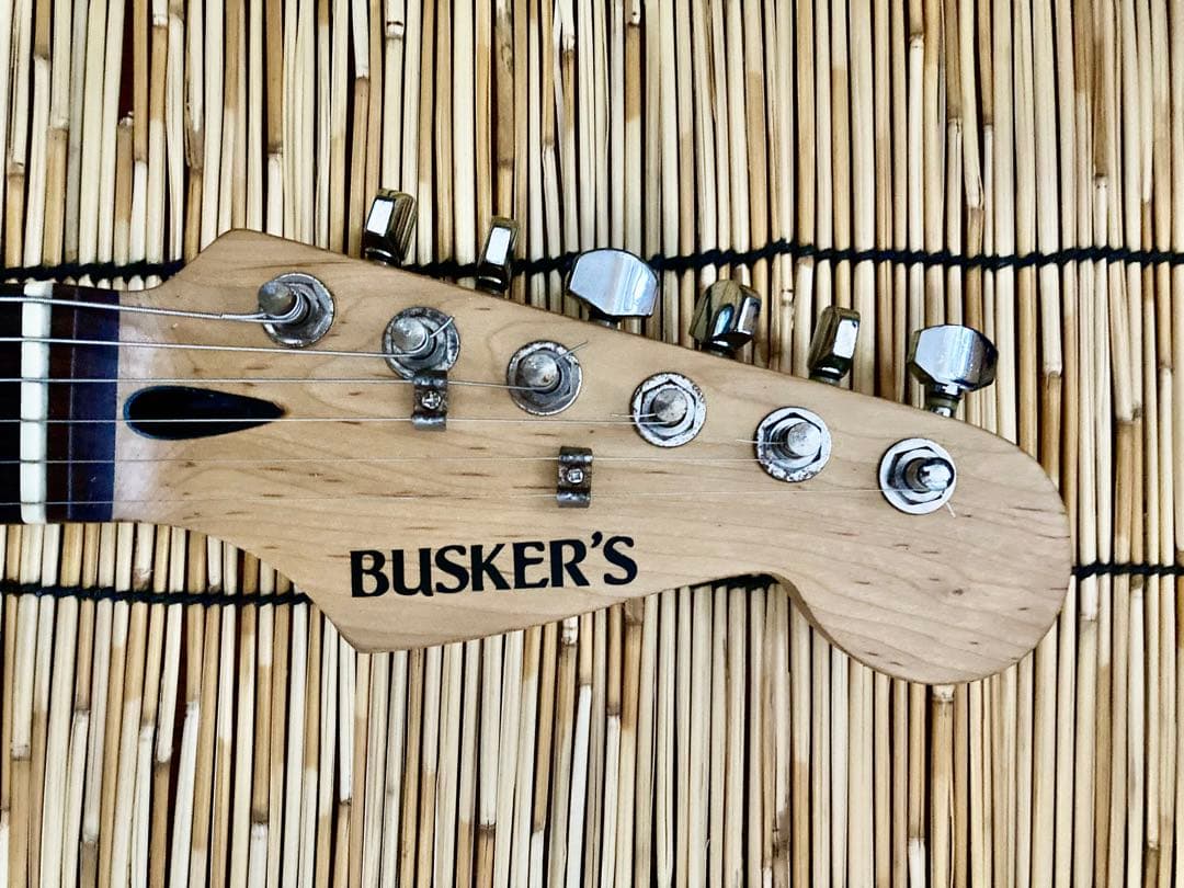 ☆特選　モディファイして新機能満載　Buskers ST