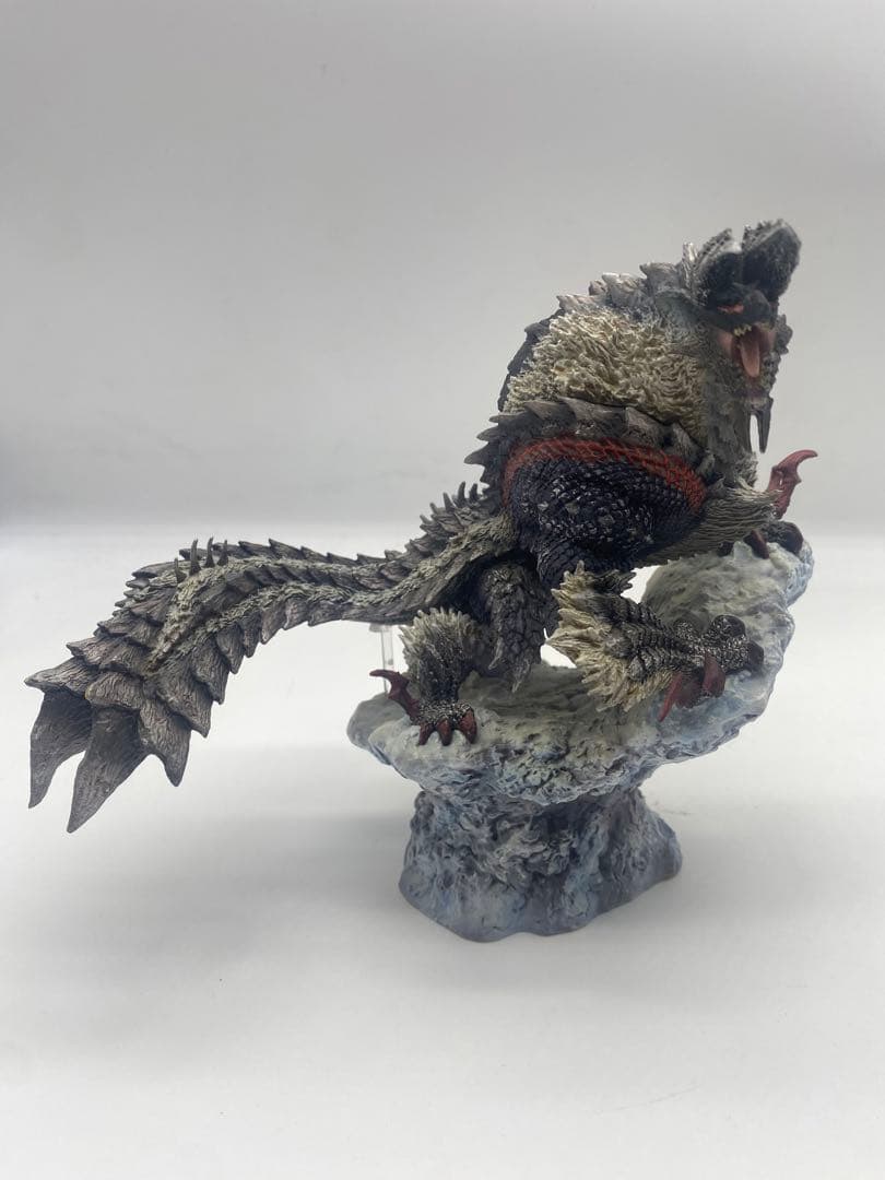 モンハン ジンオウガ亜種 フィギュア クリエイターズモデル モンハン部限定