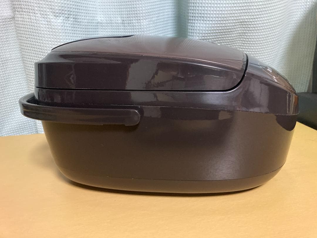 ★TIGER JPK-B100 圧力IH炊飯 ジャ2020 年製 5.5合炊き