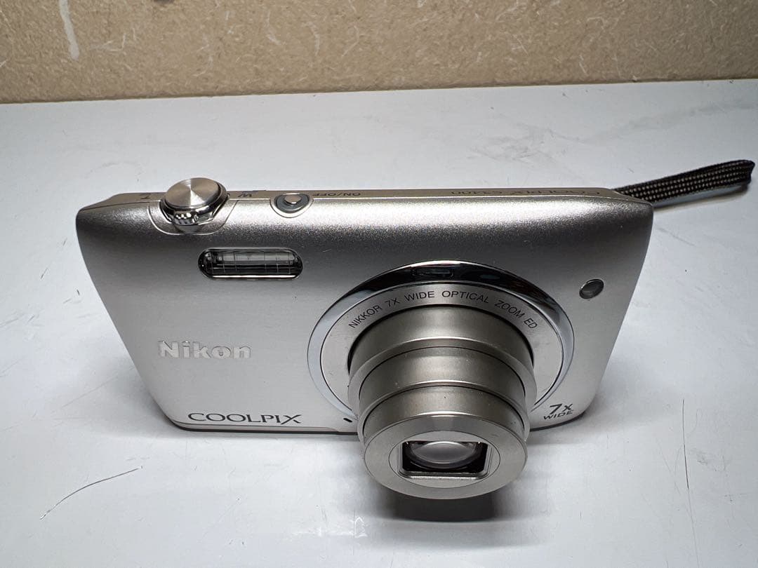Nikon COOLPIX S3400 シルバー コンパクトデジタルカメラ