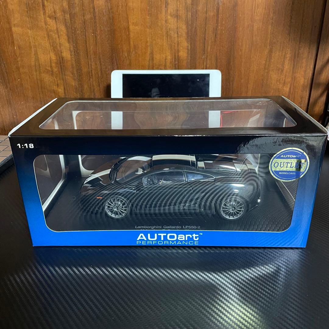 未展示品 オートアート1/18 ランボルギーニ ガヤルド LP550-2