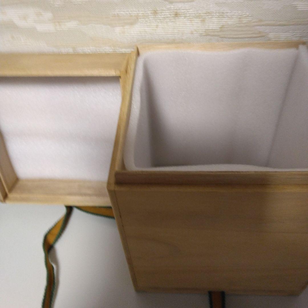 サントリーウイスキー　吉田屋風麦文・九谷焼　スペシャルボトルコレクション