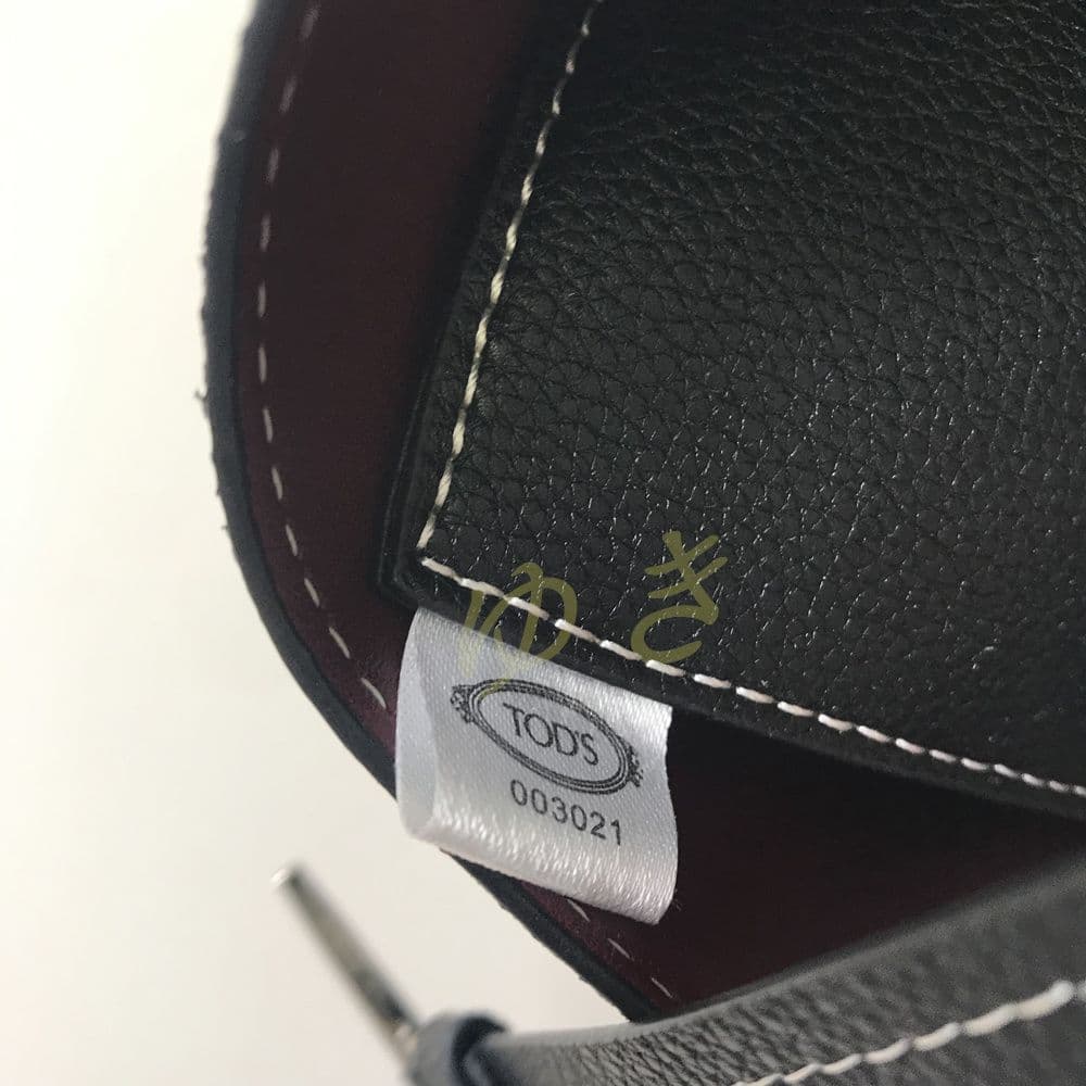 トッズ レザー バッグ マイクロ Tタイムレス ブラック