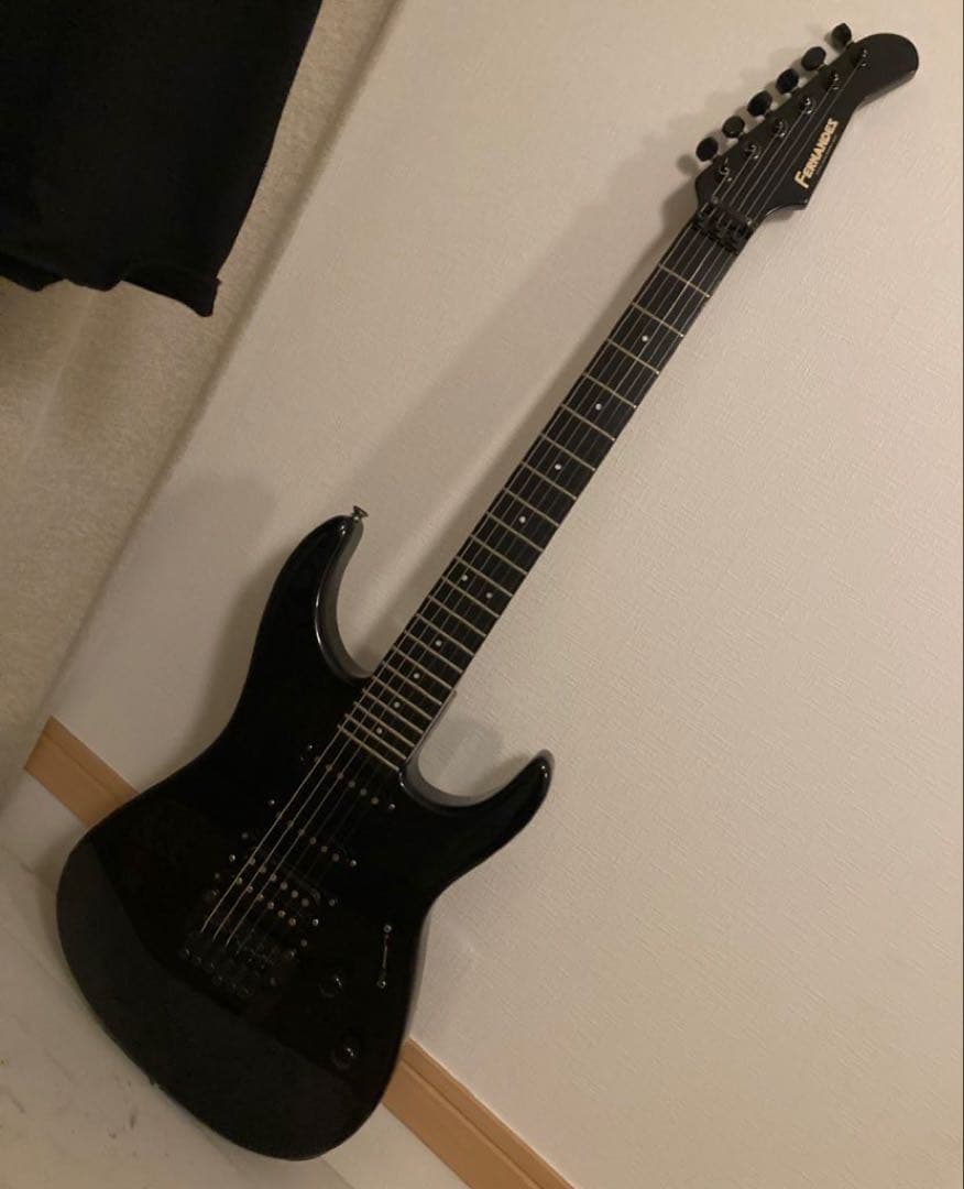 K*n様 felnandes fr50ブラックエレキギター