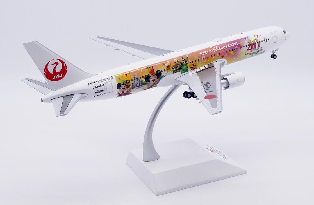 航空機・ヘリコプター JAL 767-300ER JA614J 1/200