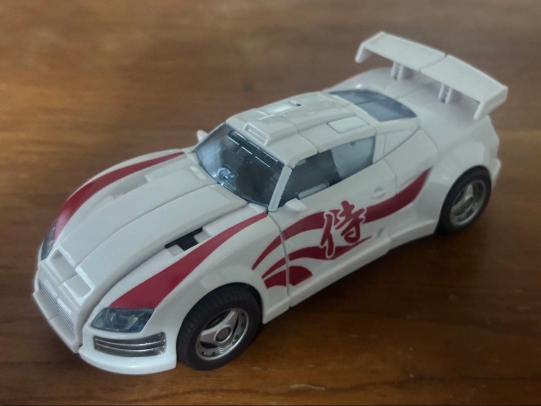 オートボット ドリフト 国内版 ジェネレーションズ トランスフォーマー