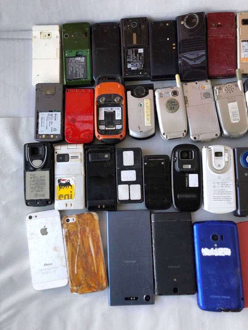 携帯電話　43点　ジャンク品　まとめ売り(I98)