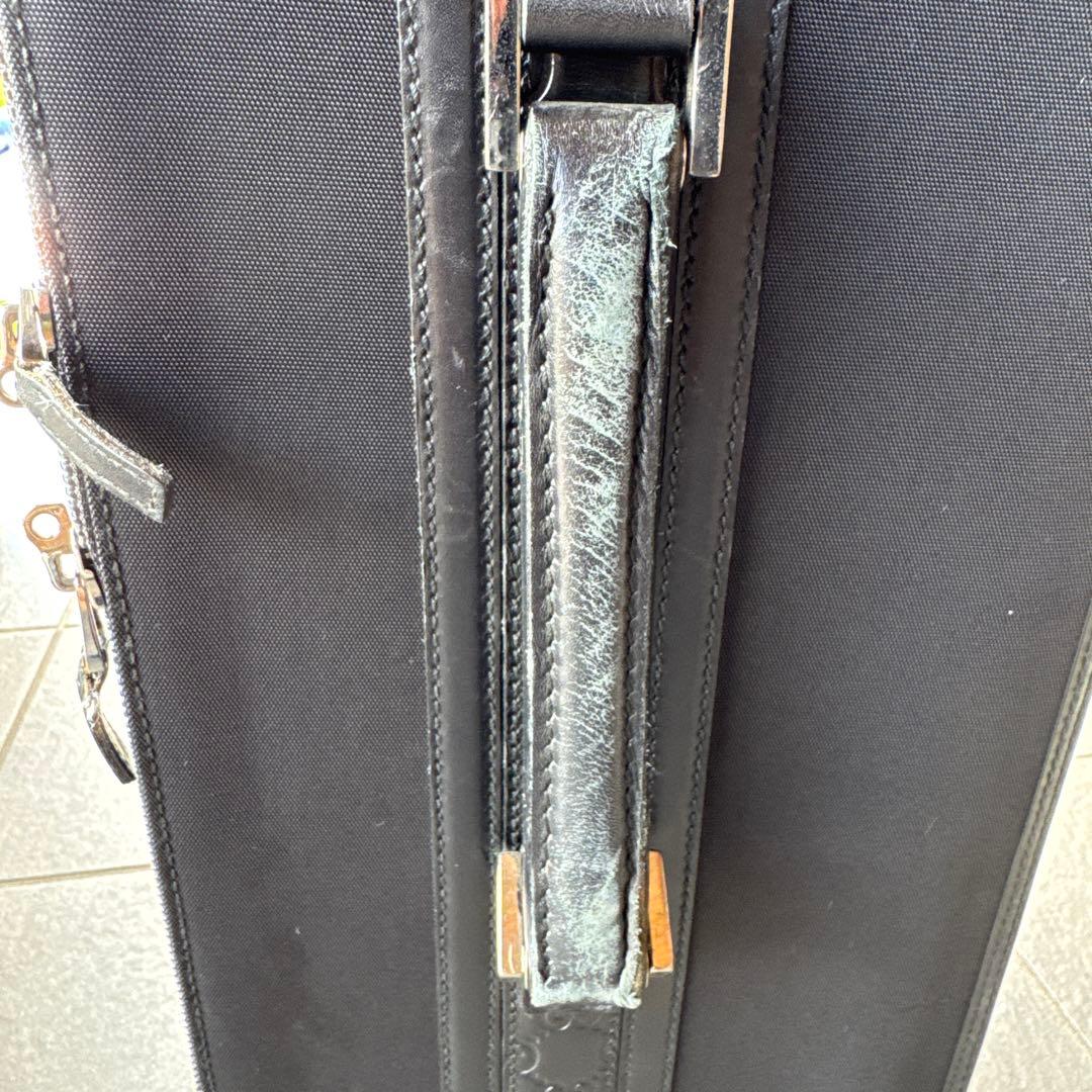 あや様　GUCCI キャリーケース 中型