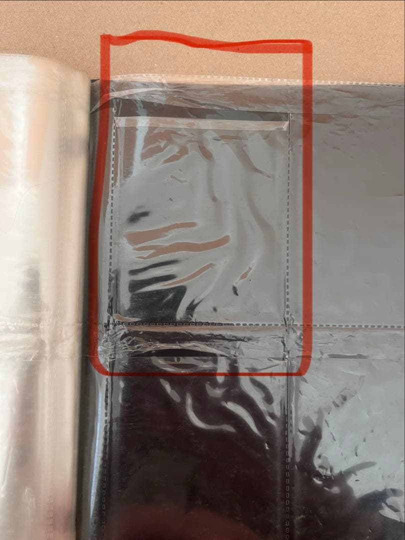 ムシキングのカード127枚と何かの特典のカード4枚とカードケースとシールのセット