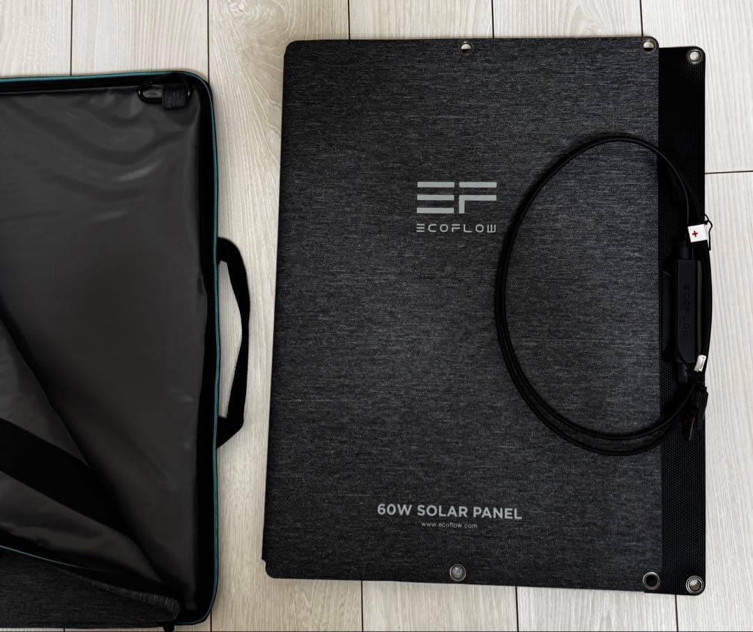 お正月特価！！　新品未使用　ECOFLOW 60W ソーラーパネル