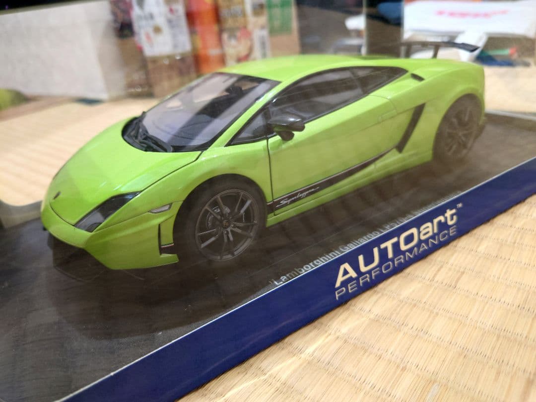 オートアート　ランボルギーニ　ガヤルド　グリーン　1/18