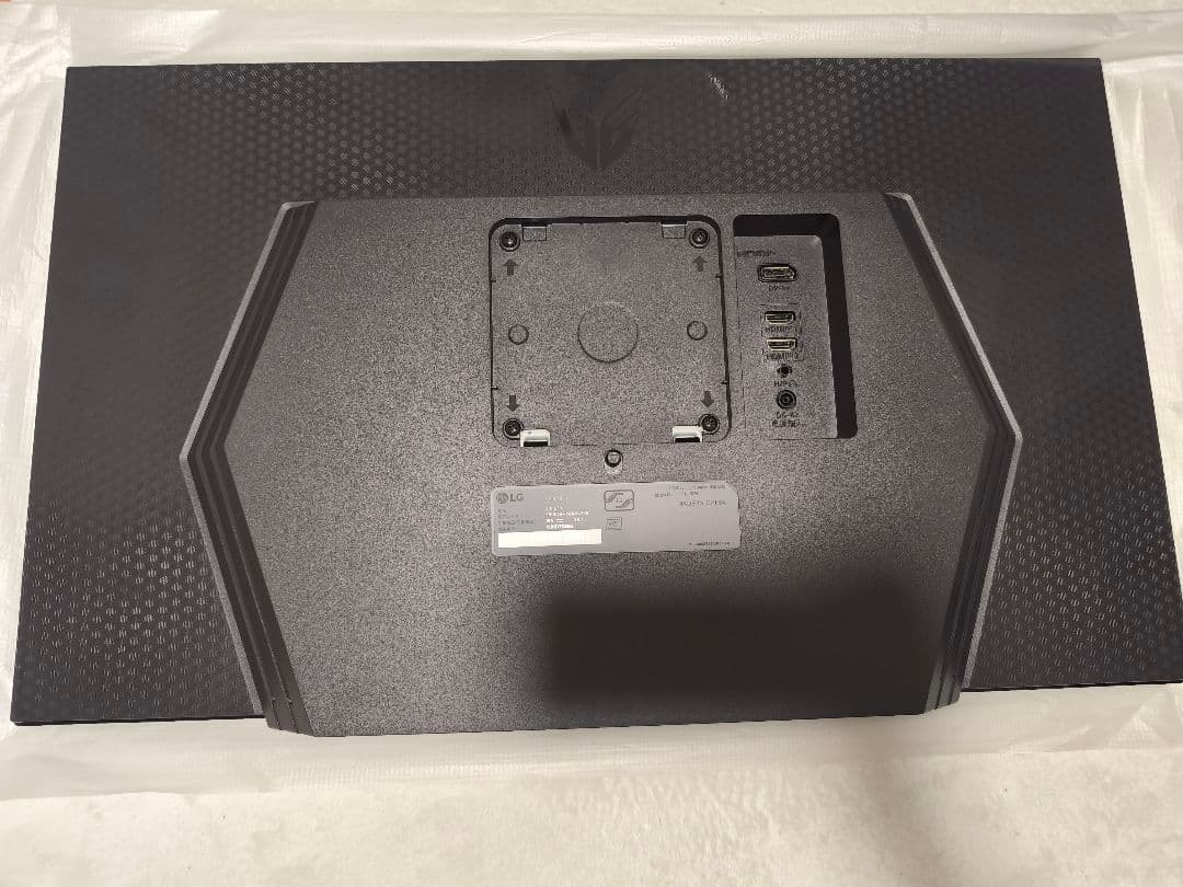 ディスプレイ・モニター本体 Thai Le